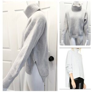 Aritzia Wilfred Free Lin Sweater Grey High Low Hem Merino Wool Turtleneck Large